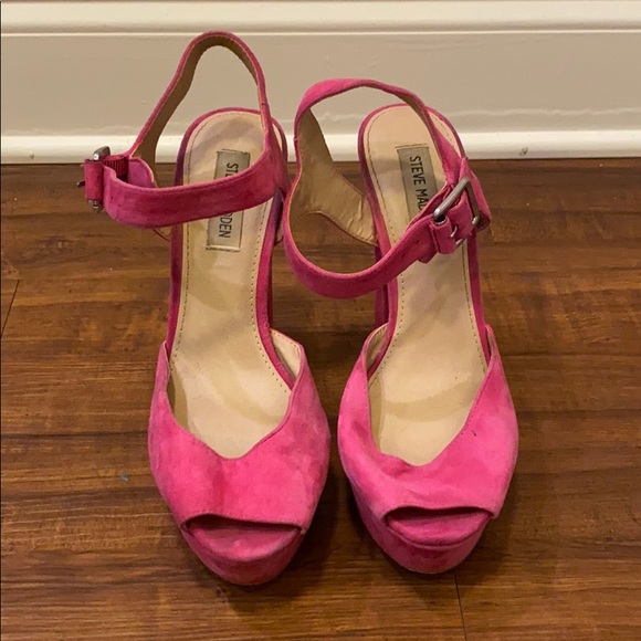Steve Madden JILLYY Hot Pink Heels - Picture 2 of 5